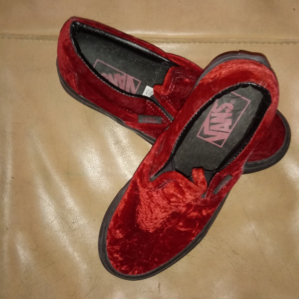 Vans - Picture 7 of 7